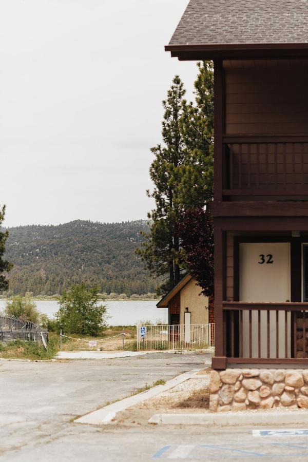 Vintage Lakeside Inn Біг-Бер-Лейк Екстер'єр фото
